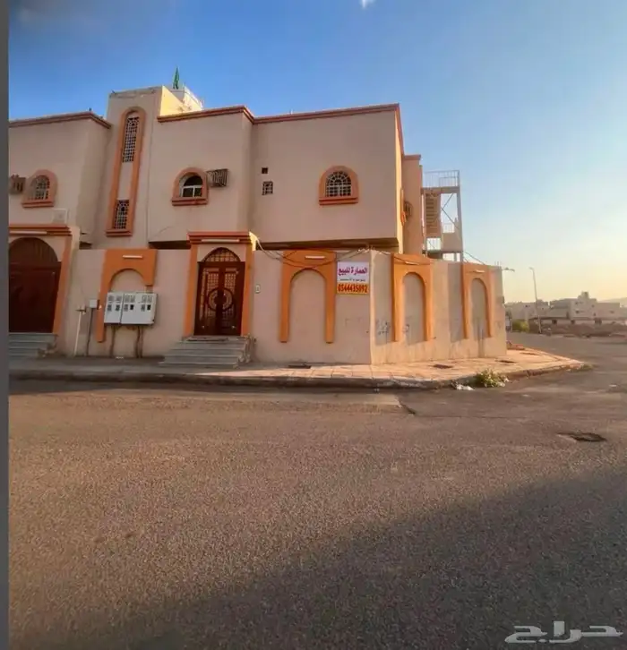 للبيع عمارة في مخطط العزيزية م738 على شارعين 20غربي20شمالي 1