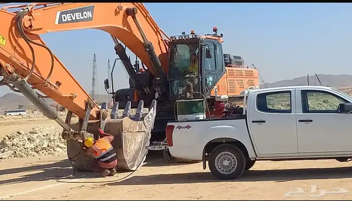 بوكلينات للايجار حجم 490 4