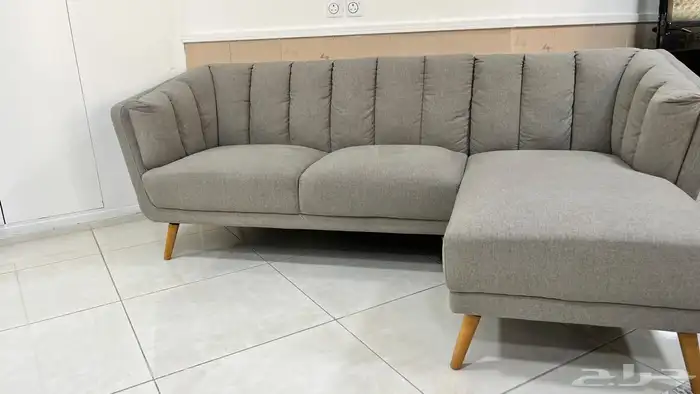 كنب جديد ونظيف وعلى النظر 0