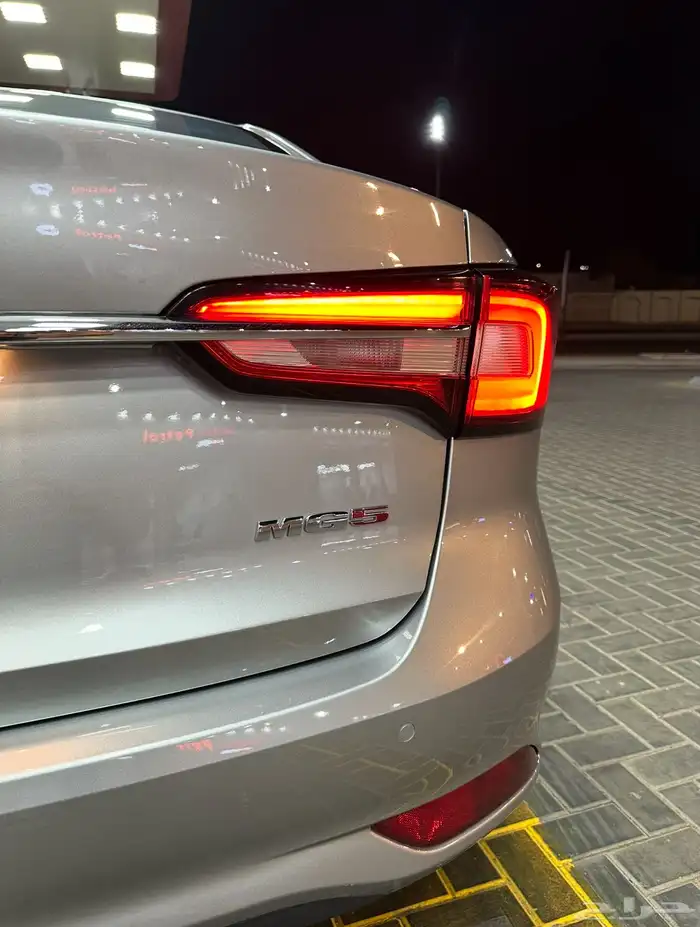 ام جي 5 2023 فل كامل 8