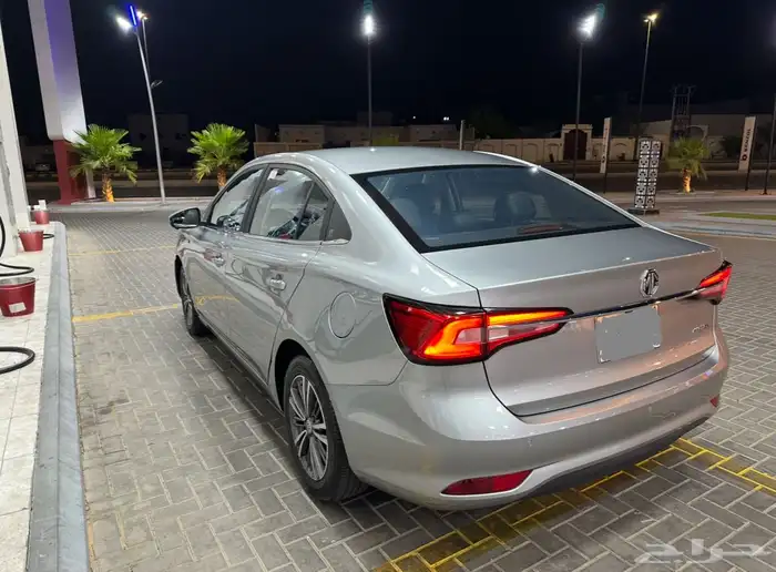 ام جي 5 2023 فل كامل 9