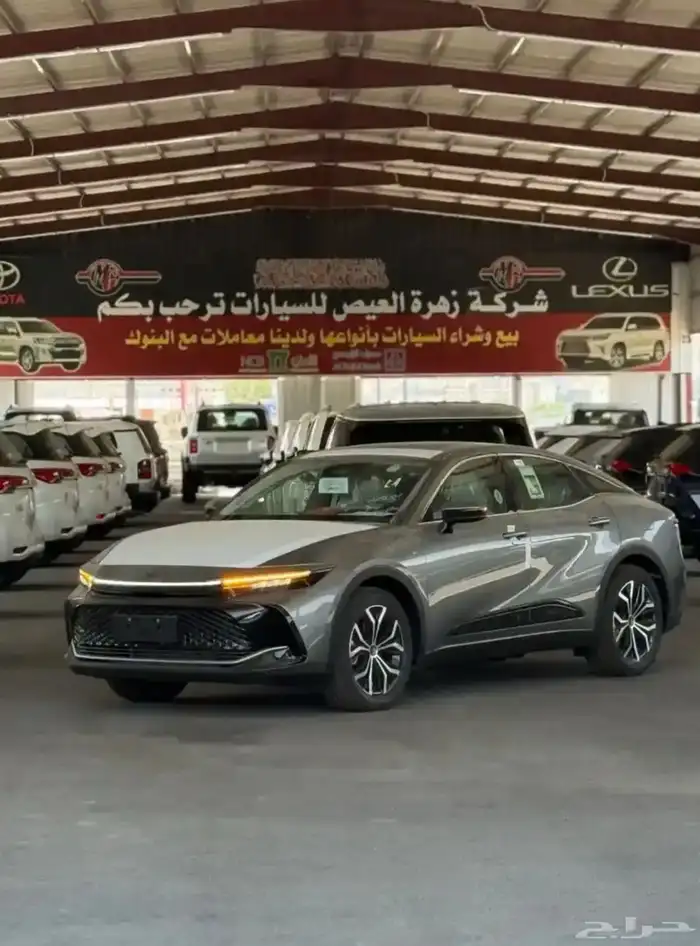 تويوتا كراون بريميوم 2025 كاش وتقسيط 3