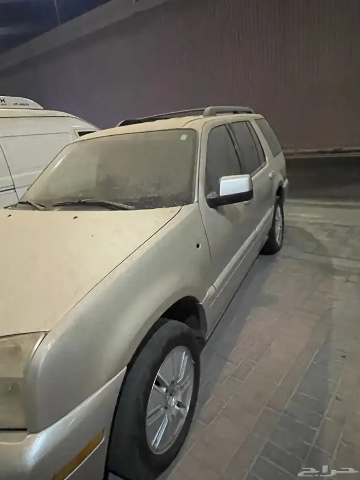 سيارة للبيع جراند ماركيز مديل 2005 2