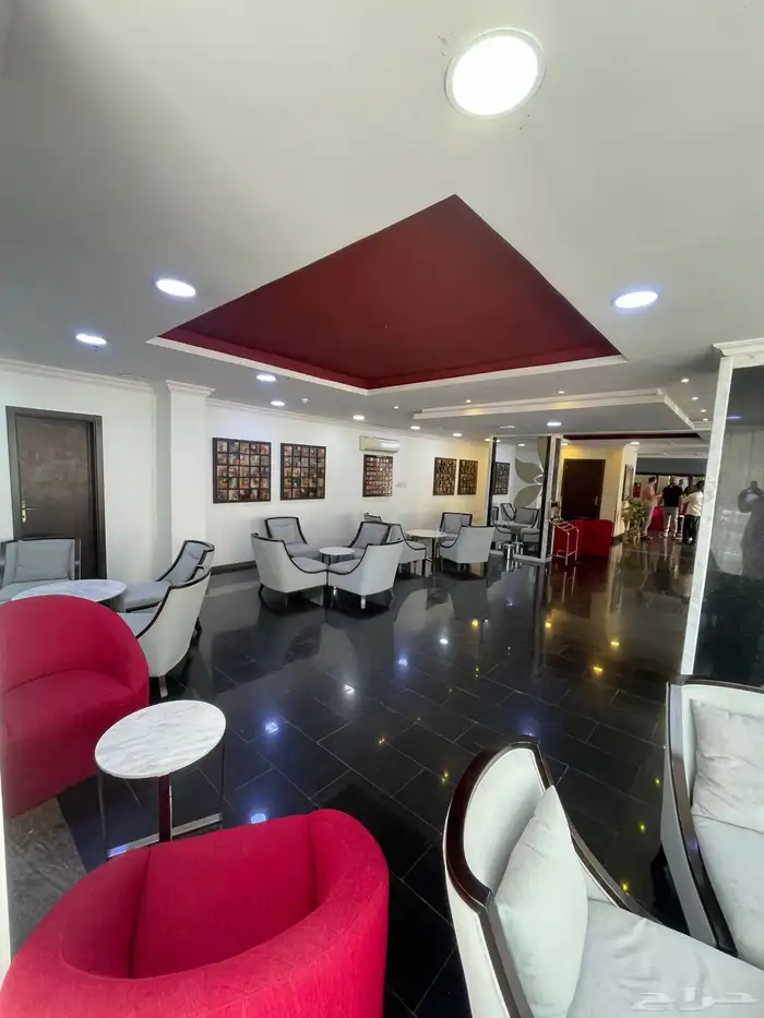 محل تجاري للايجار شارع ابوبكر الجبيل 0