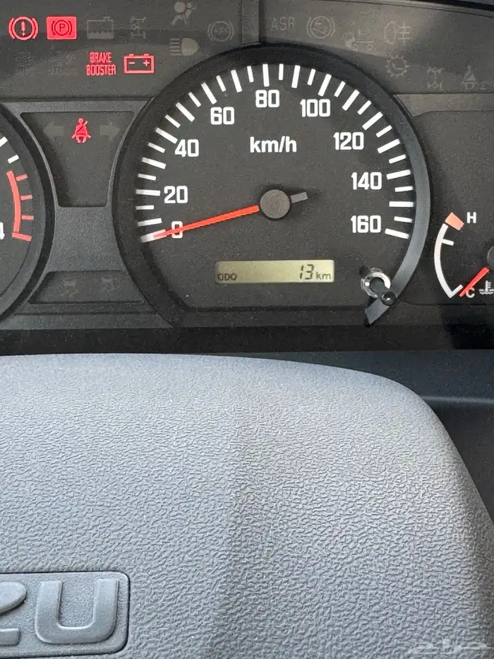 دينا ايسوزو 5 طن اصفار صادر لوحات ب 109 3
