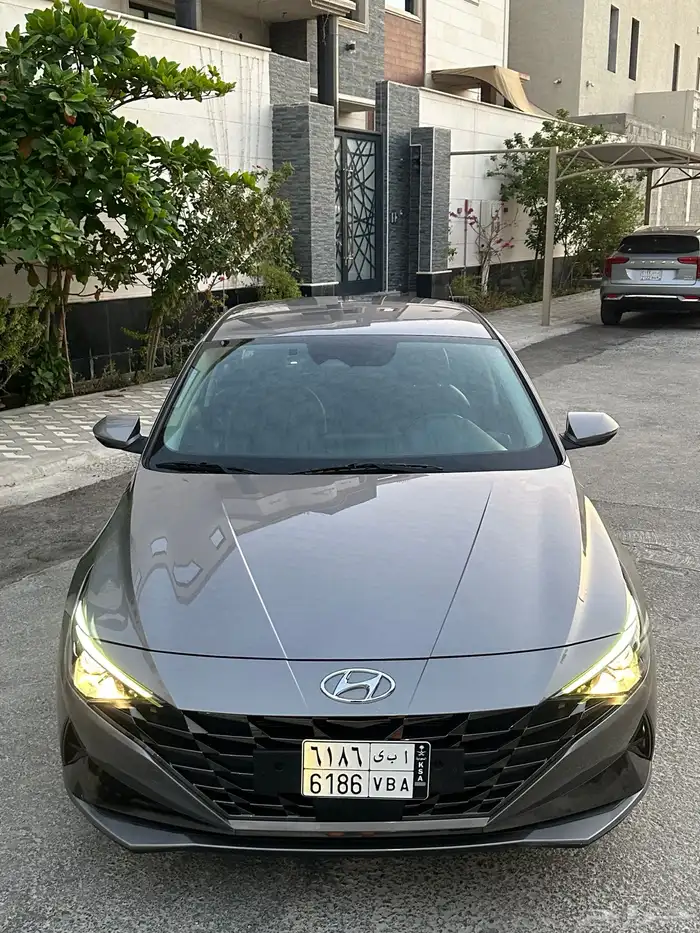 هونداي أفانتي 2021 10