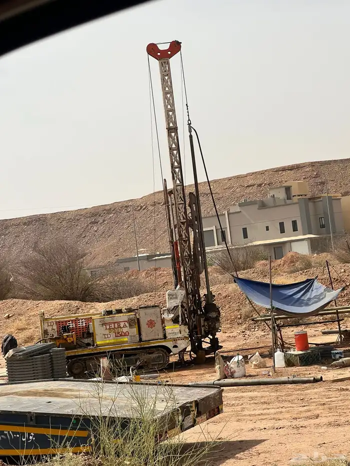 حفار دريل. جاهز للعمل 2