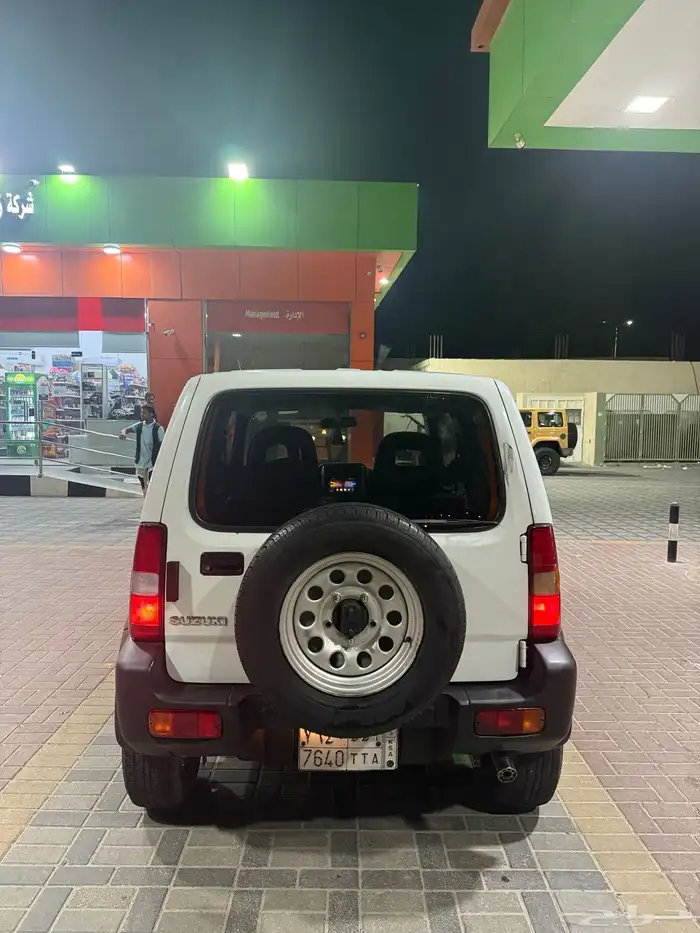 سزوكي جمني 7