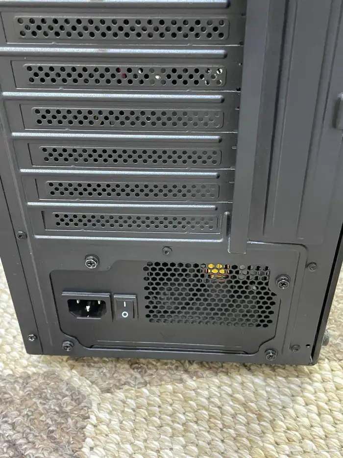 pc للبيع 3
