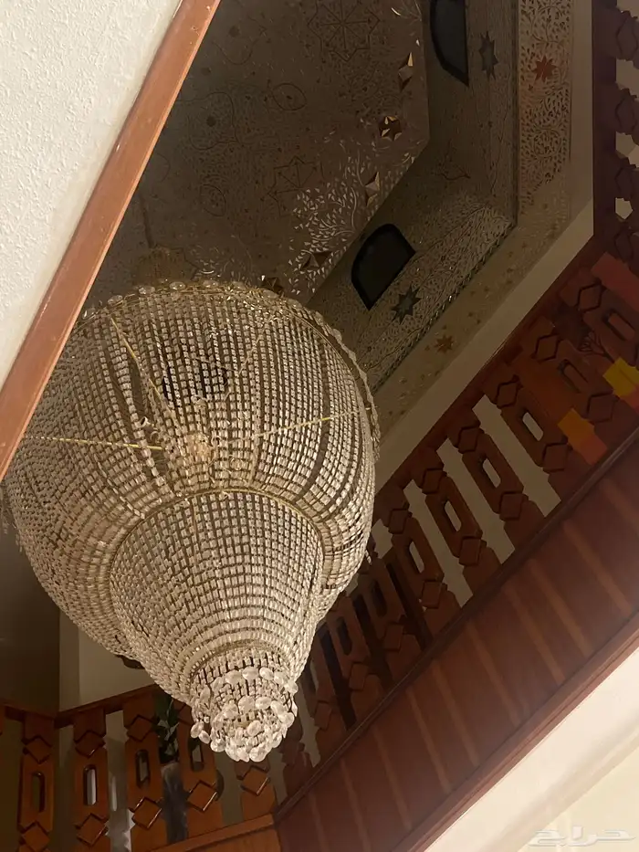 ثريه كبيره للبيع 0