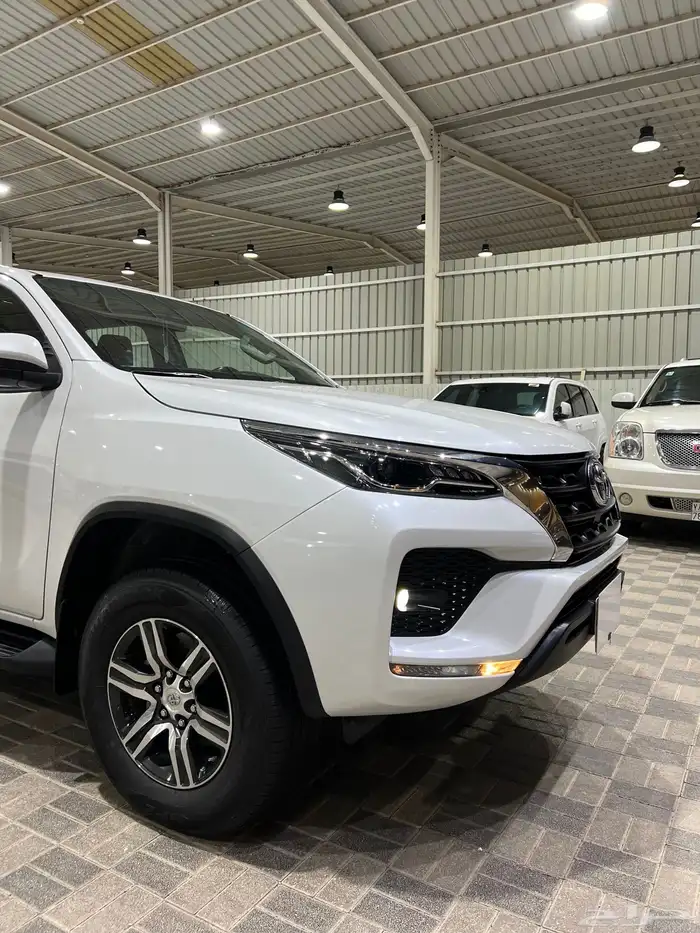 للبيع تويوتا فورشنر VX1 2023 4