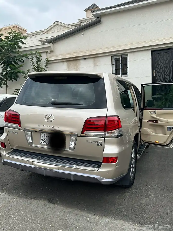 لكزس LX 2015 نص فل DD 1