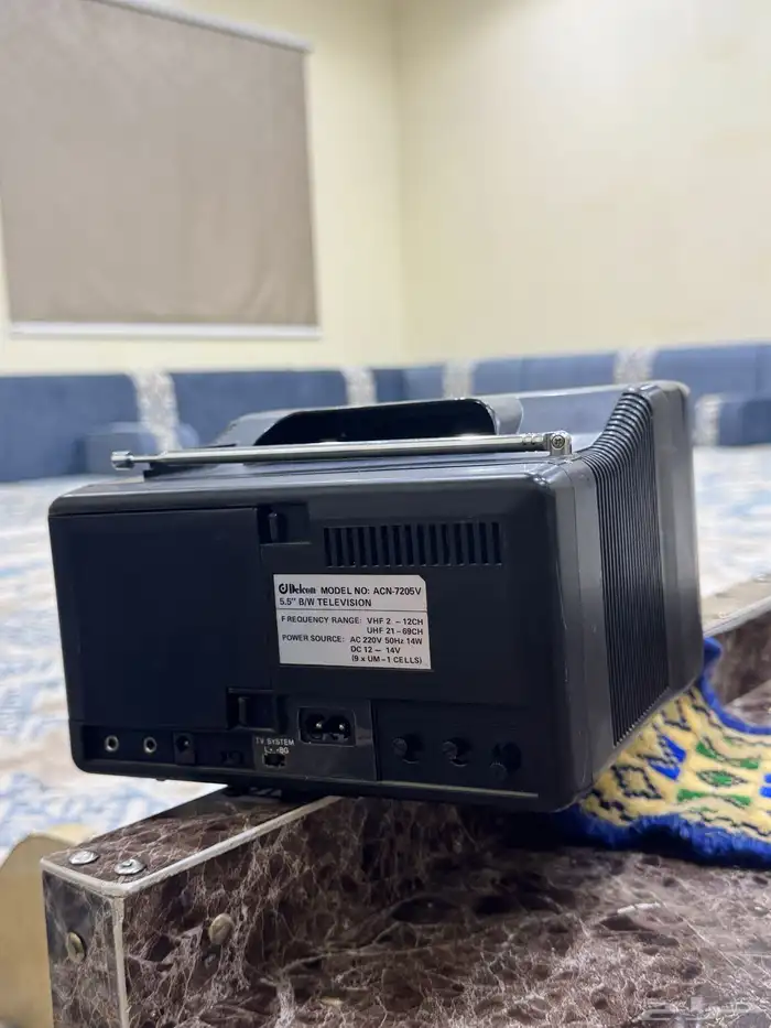 تلفزون صغير قديم 1