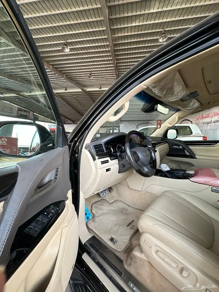 لكزس LX570 سبورت 2021 9