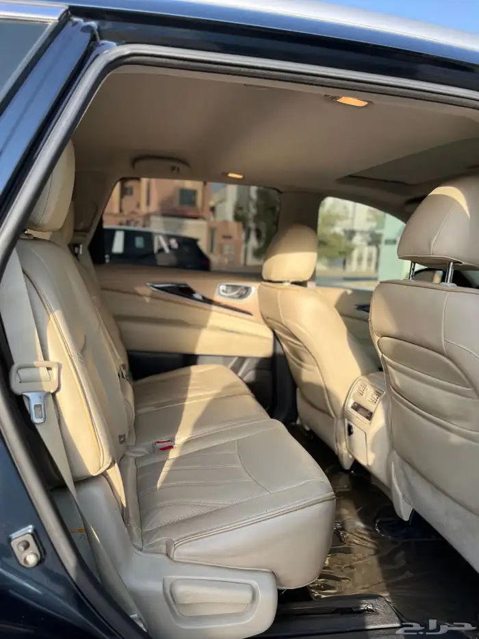انفنتي QX60 موديل 2015 مخزن 18