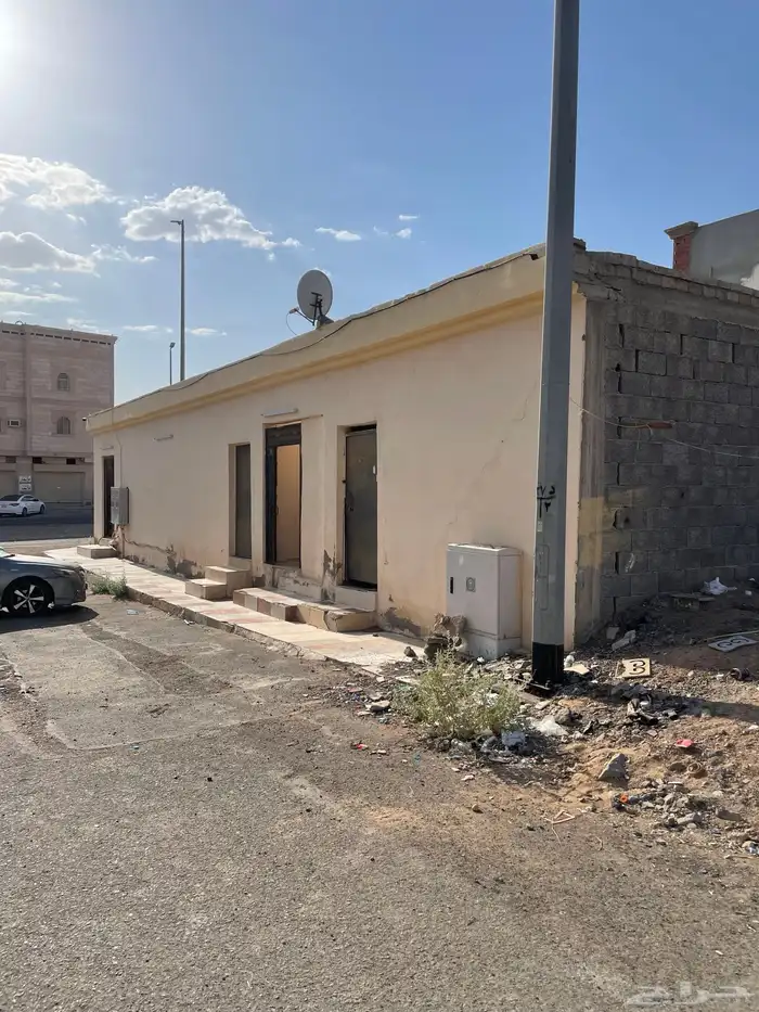 استراحة عزاب للبيع بالعزيزية ت 8 1
