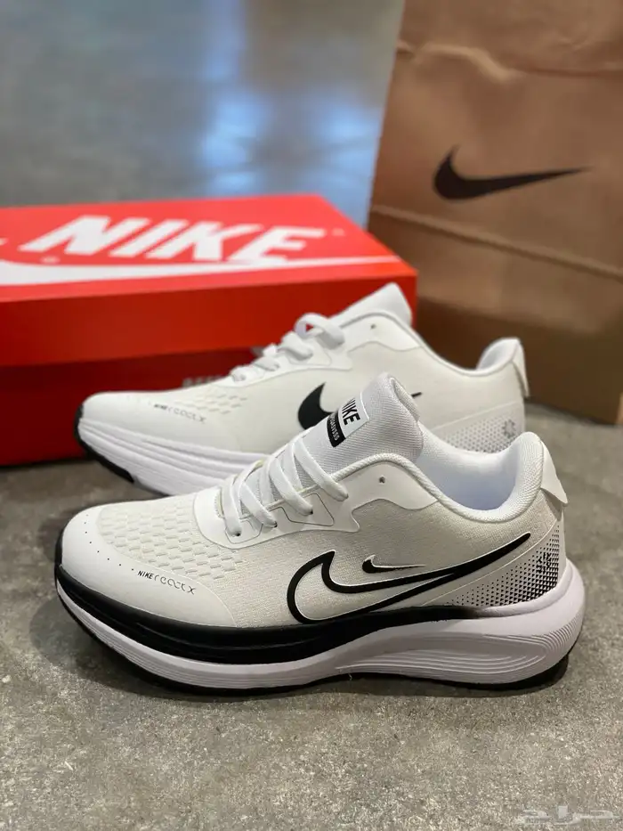 شوز اديداس ونايك رياضي 6