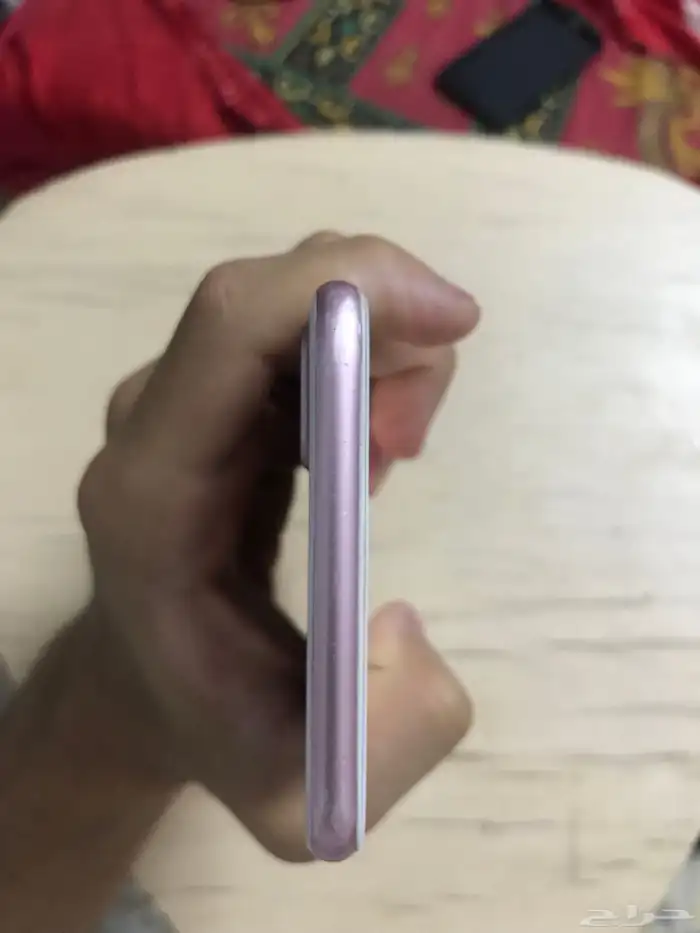 ايفون 7 بلس للبدل فقط 4