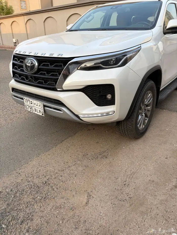 فورتشنر 2800 ديزل 1