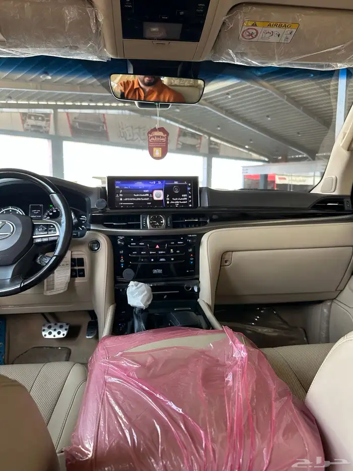 لكزس LX570 سبورت 2021 17