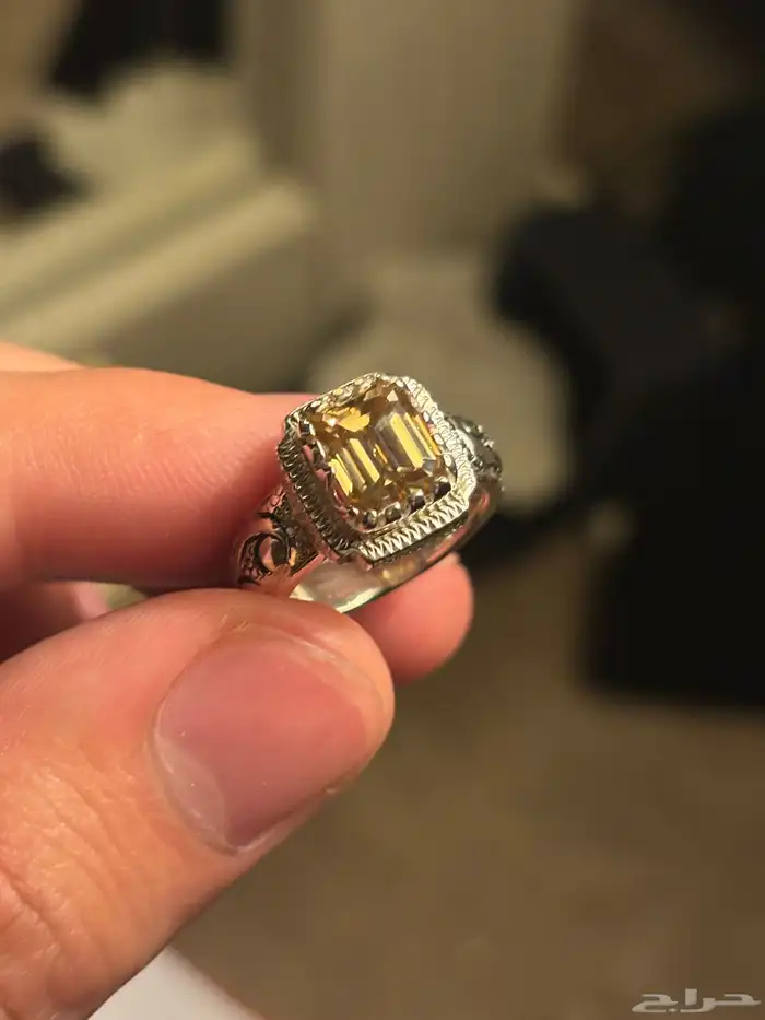 خاتم موزنايت اصفر برتاش قلم زني 0