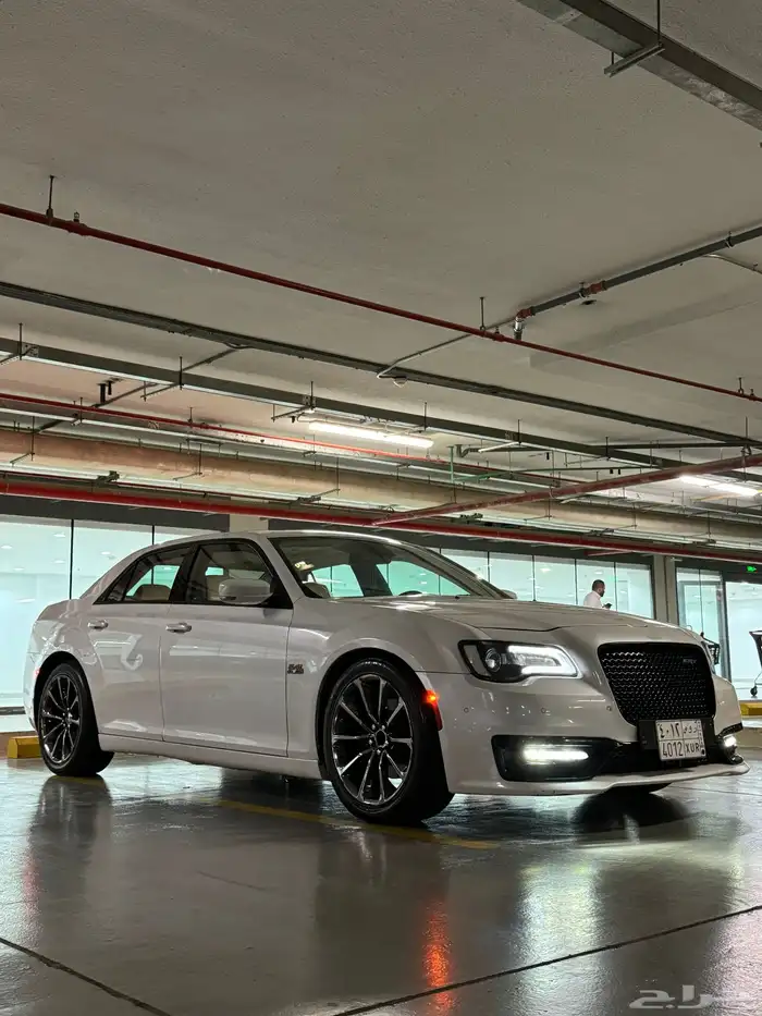 للبيع كرايزلر 2015 8v قمه في النظافه 0