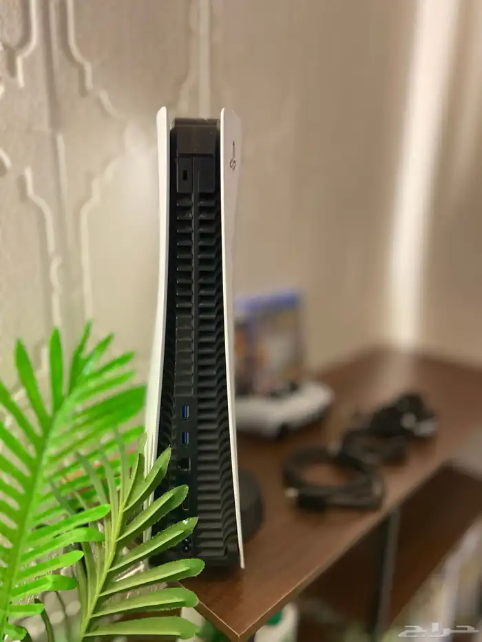 سوني فايف مستخدم نضيف جدا  جدا  مع شريط كود   قراند5 1