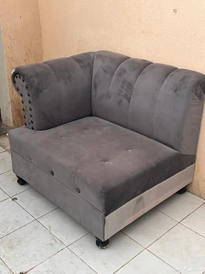 قطعتين كنب للبيع 1