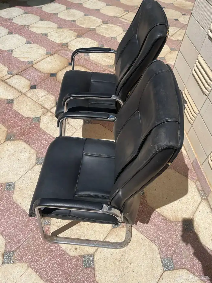 كراسي للبيع عدد 2 4