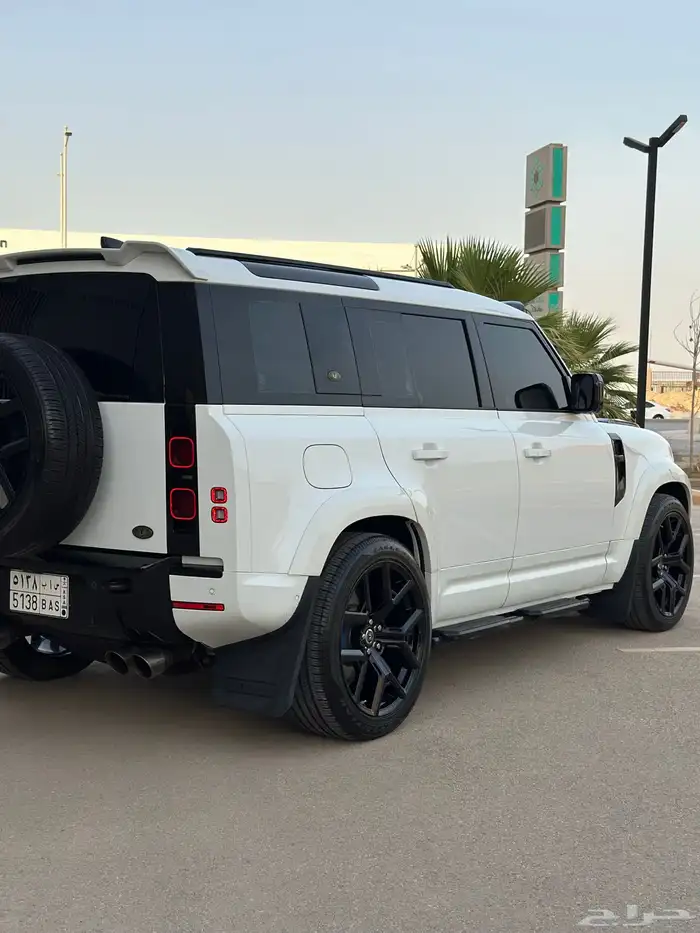 ديفندر V6 2021 HSE اوربن 4