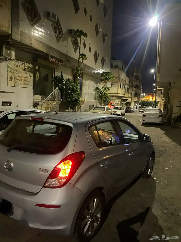للبيع هونداي i20 2014 5