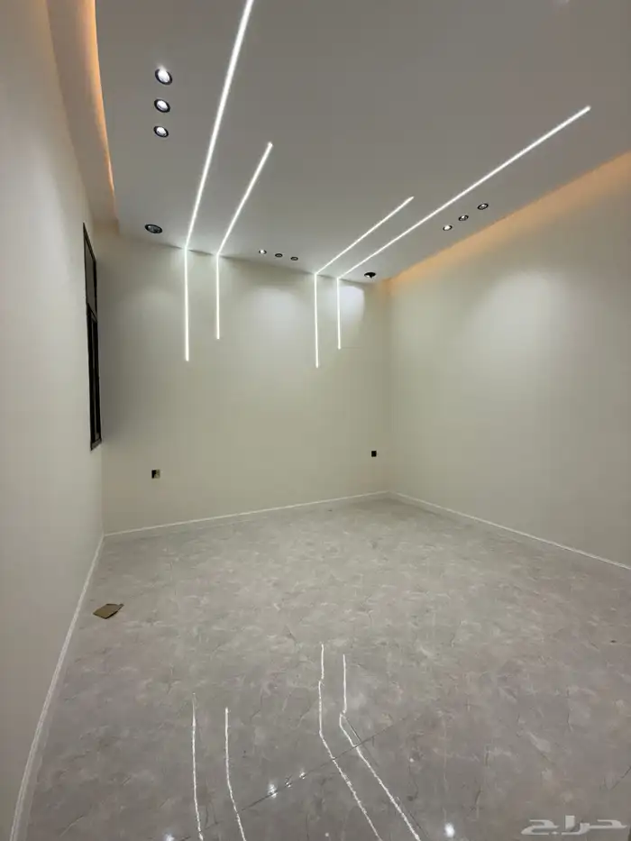 شقق ارضيه وعلويه تشطيب راقي واصل جميع الخدمات بدره الموسي 23
