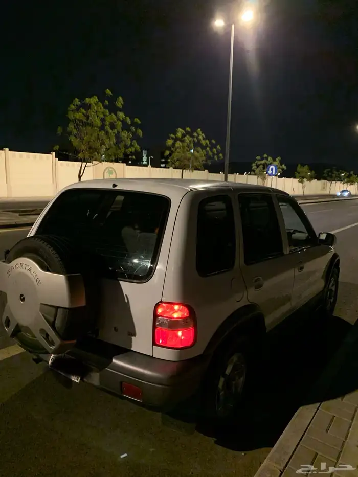 للبيع جيب مخزن كيا سبورتاج ماشي 118البودي وكاله 2