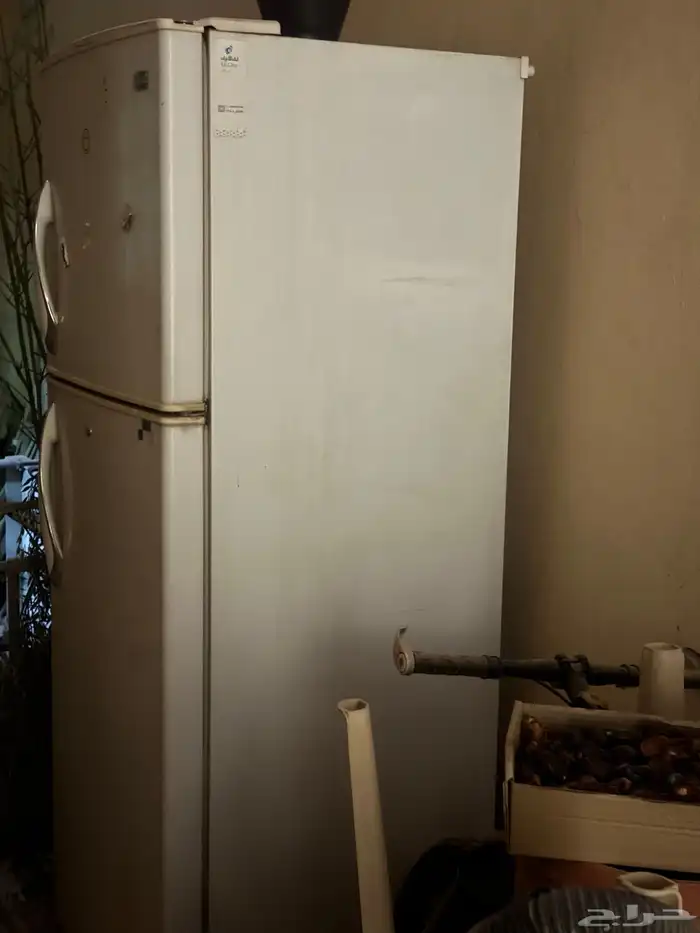 اغراض وسكرابات للبيع 0