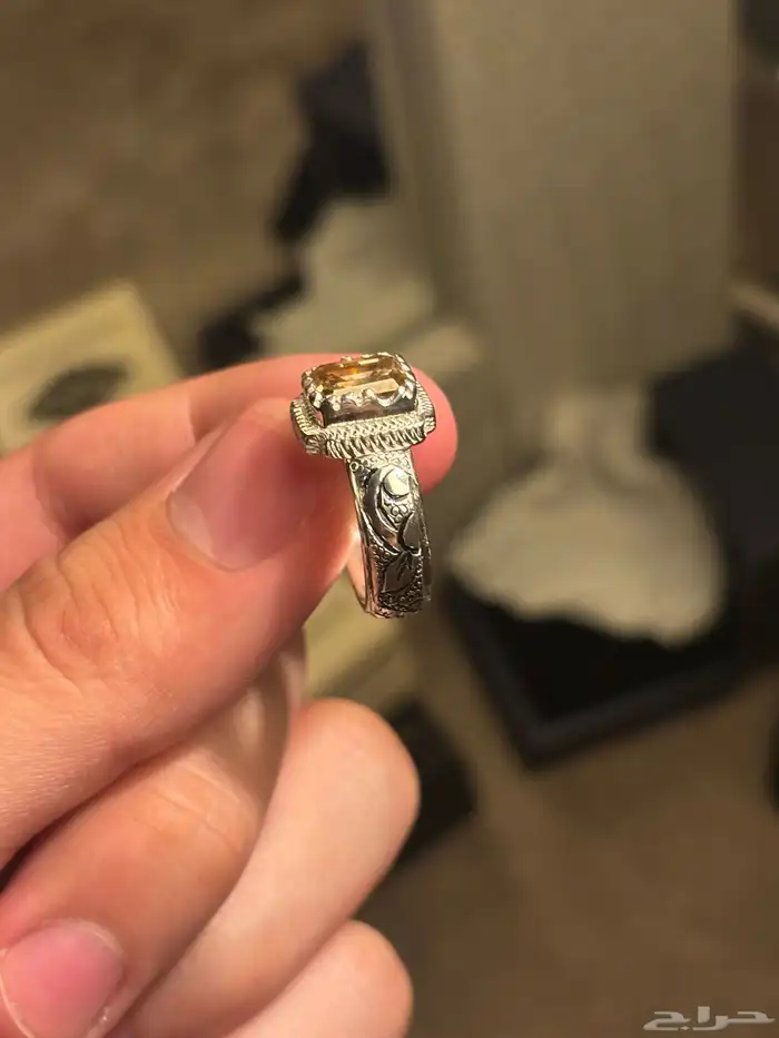 خاتم موزنايت اصفر برتاش قلم زني 3