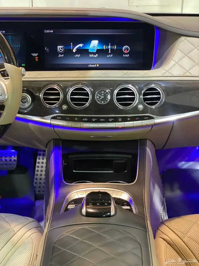 مرسيدس S560 2018 بحاله نظيفه جدا 9
