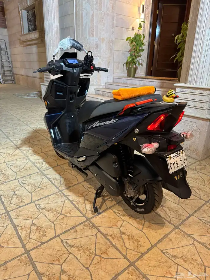 دباب عجيب افينيوس 2023 5