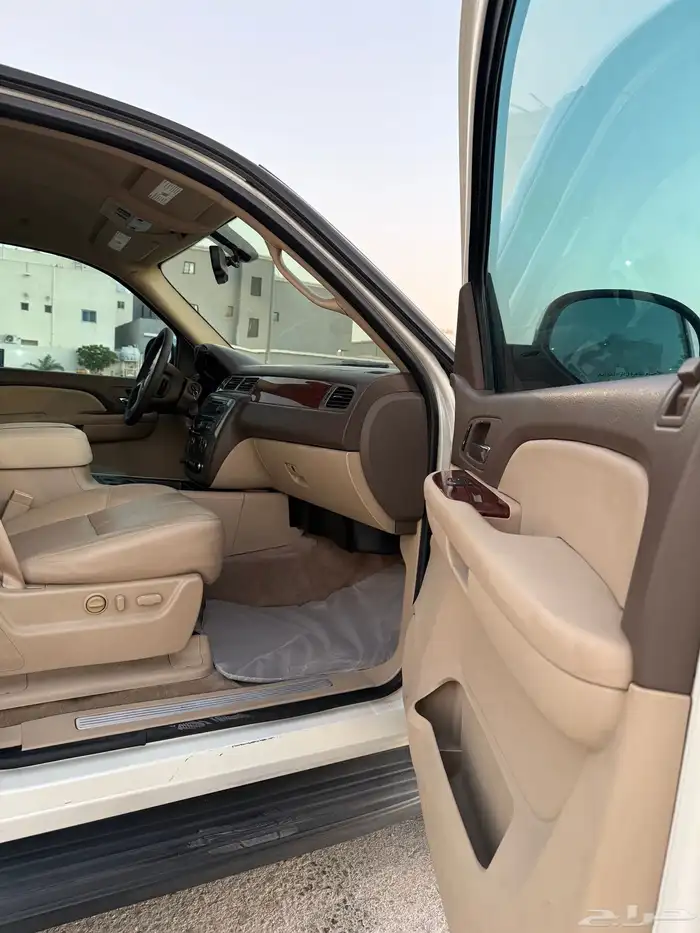 يوكن 2009 سعودي دبل فل كامل SLT 16