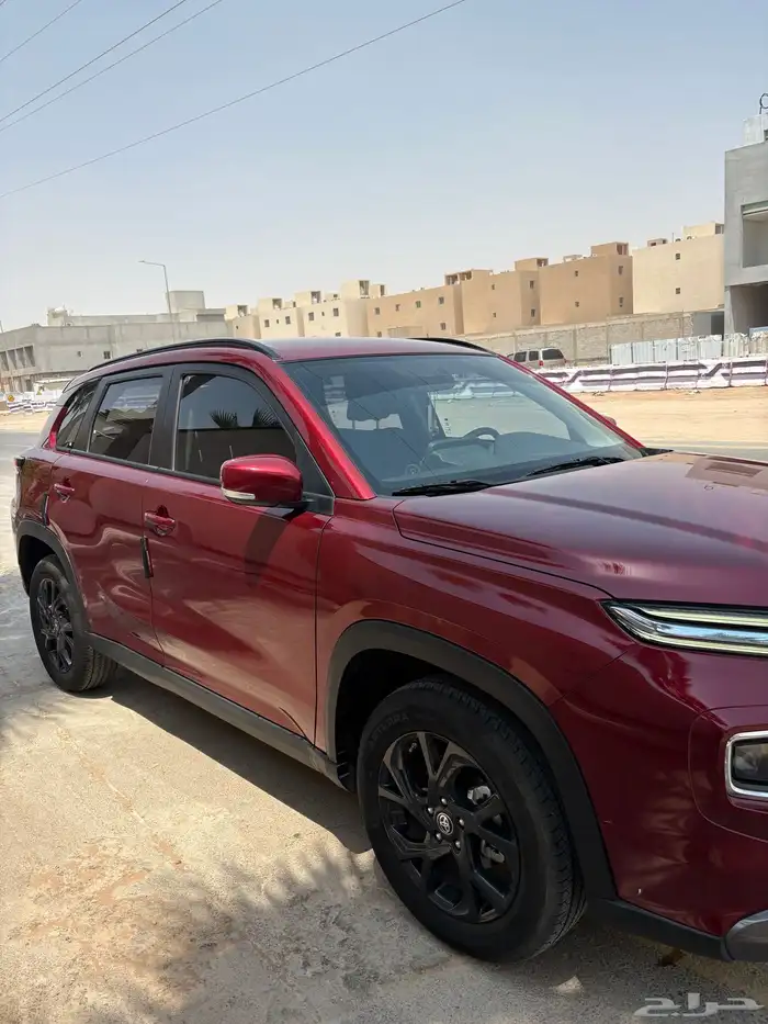 تويوتا اوربان كروز 2024 2