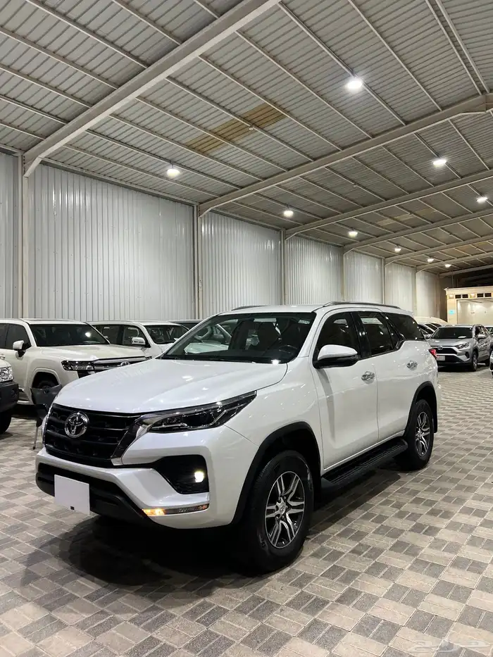 للبيع تويوتا فورشنر VX1 2023 2