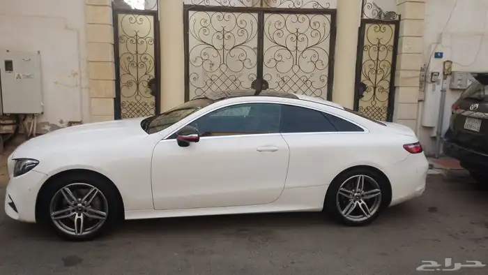 مرسيدس E200 coupe 0