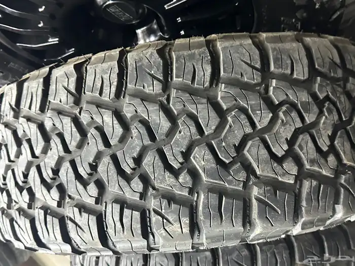 كفرات نص حجرية مع جنوط برايد. الكفرات 23 3