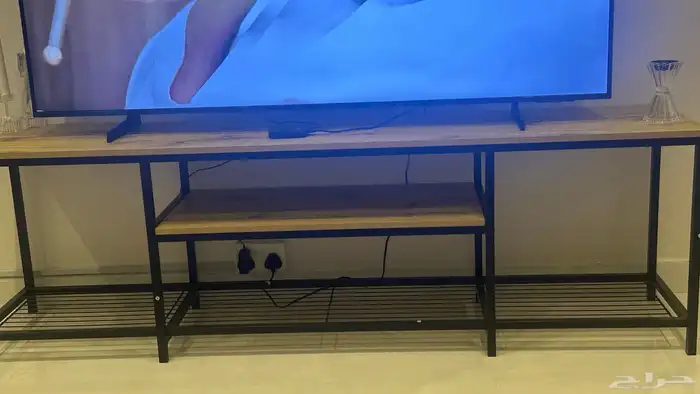 طاولة تلفزيون 0