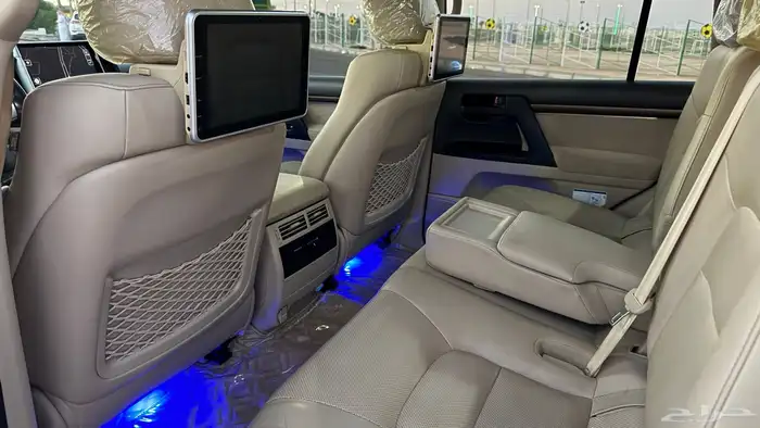 لاندكروزر 2019 GXR تورينق بريمي فل كامل نظيف 13