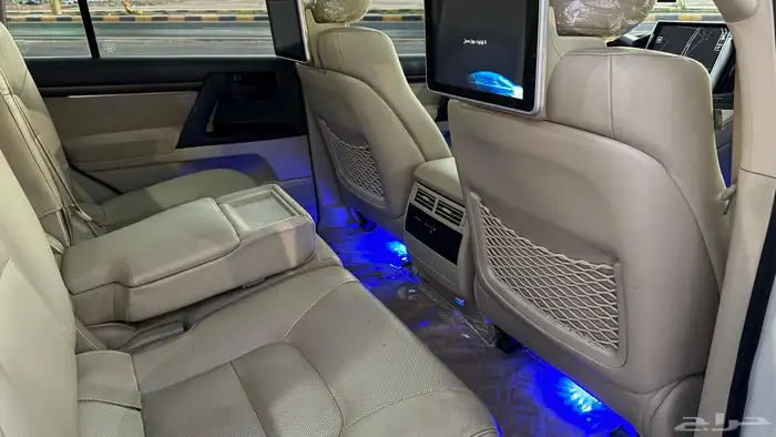 لاندكروزر 2019 GXR تورينق بريمي فل كامل نظيف 19