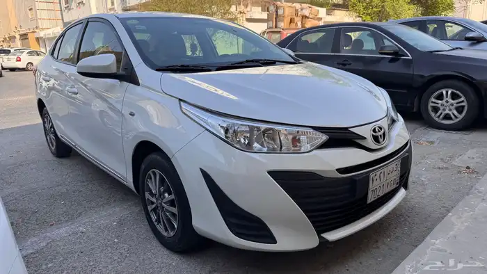 يارس 2019 فل نظيفة جدا ممشى 100 الف 1