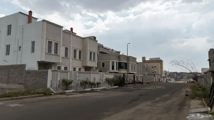 للبيع   فيلا سكنية بتشطيب فاخر في حي الياقوت في ابها 4