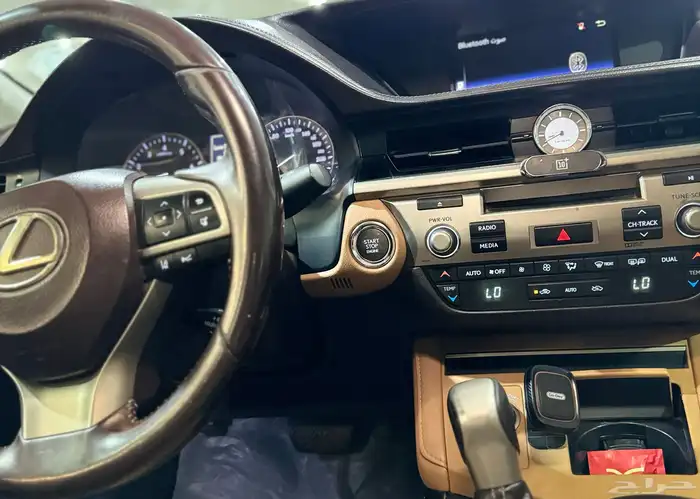 لكزس 2017 ES350 مالك اول 30