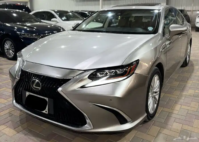لكزس 2017 ES350 مالك اول 3