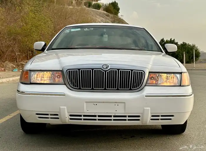 فورد جراند ماركيز 2002 1